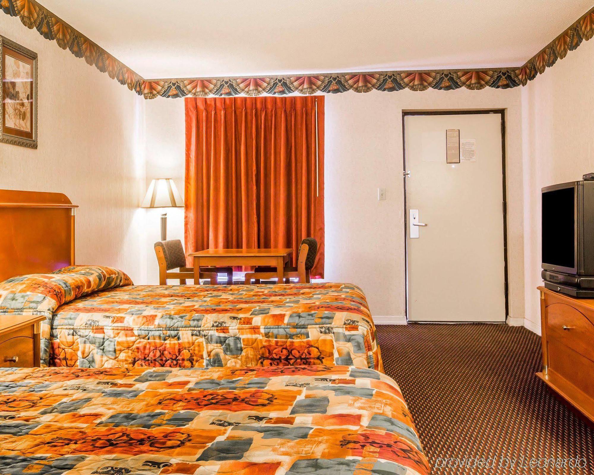 Rodeway Inn Montgomery Exteriér fotografie